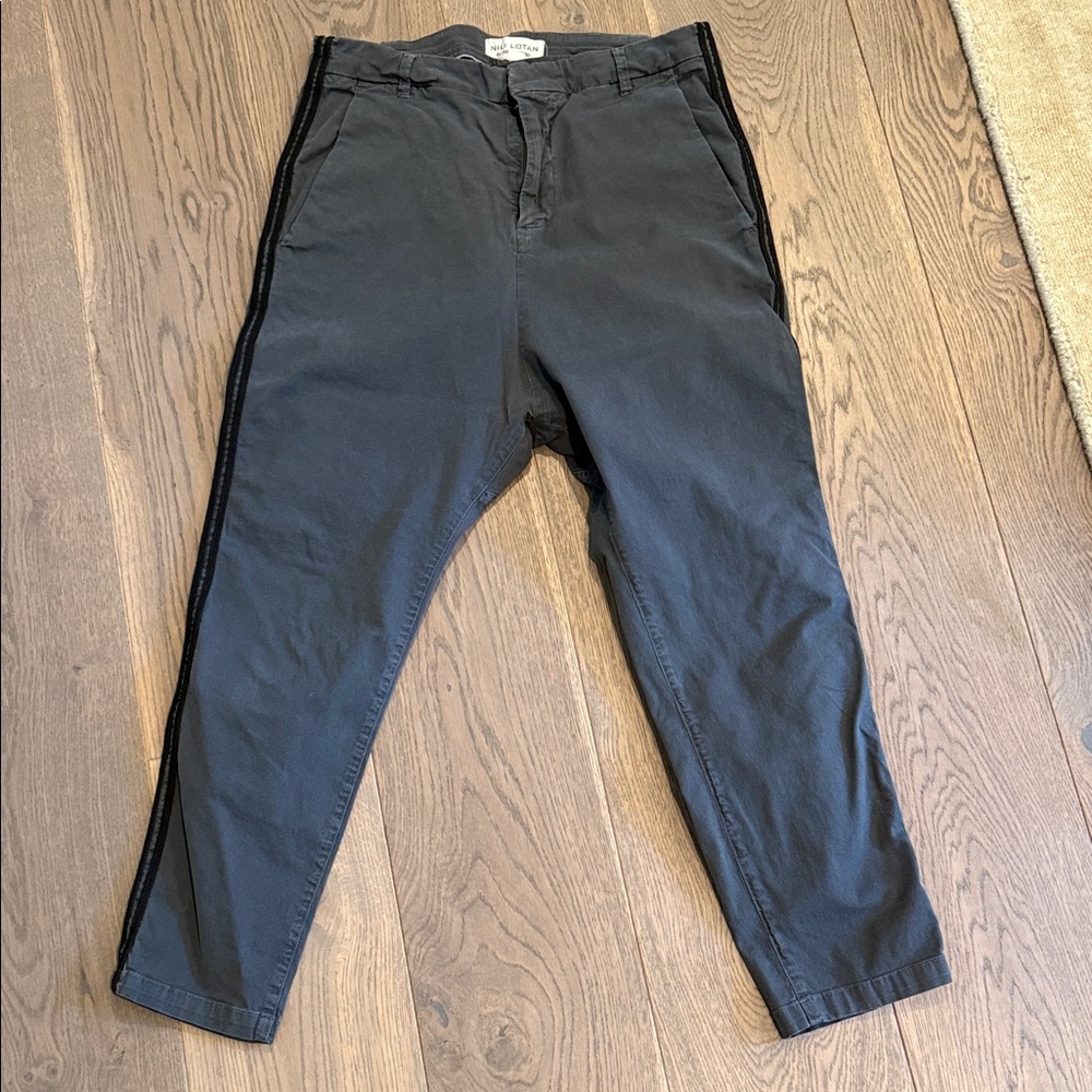 Nili Lotan Gray Tapered Pants with Side Stripe – Size 2